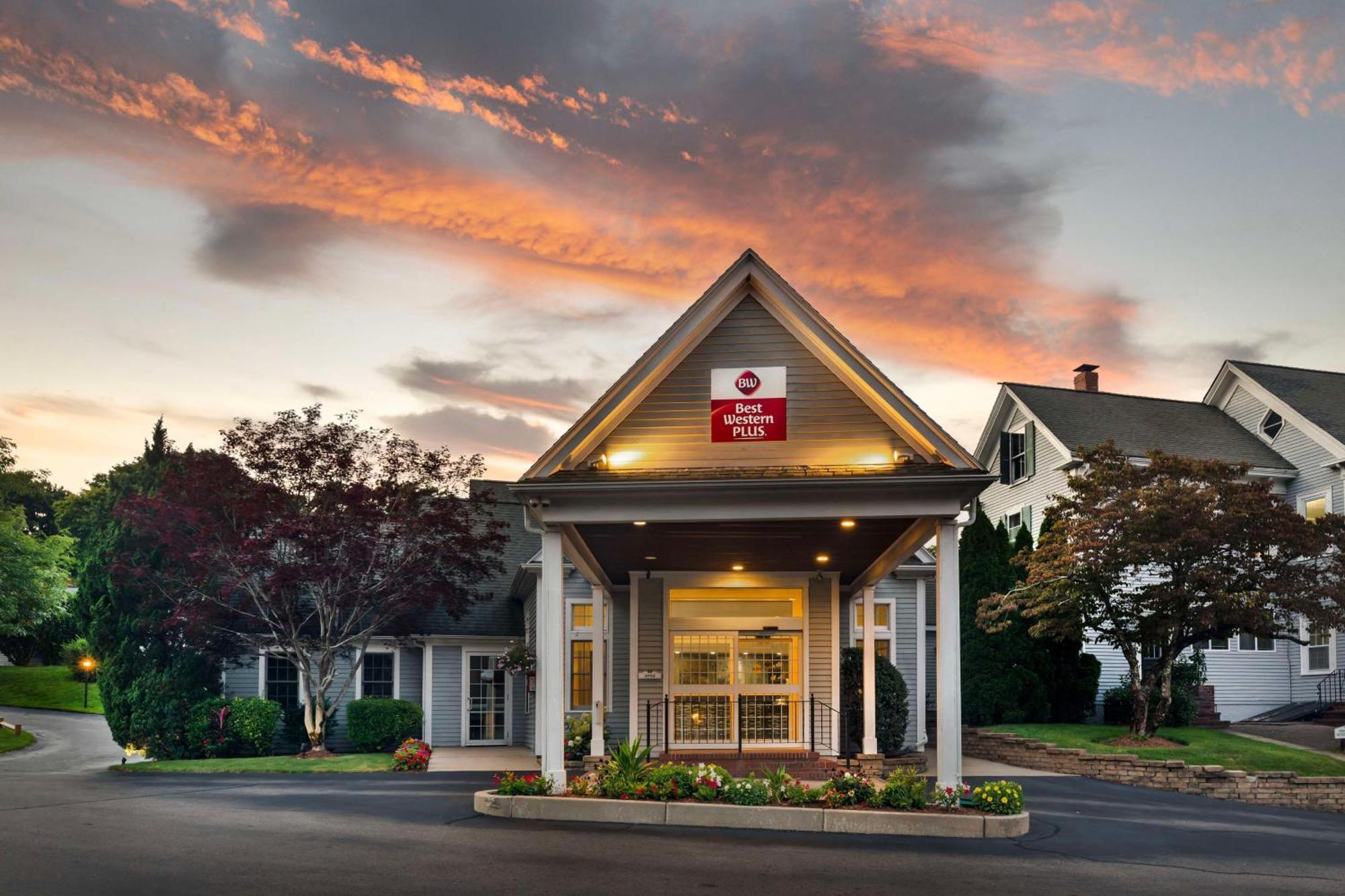 Best Western Plus Cold Spring Plymouth Exterior foto