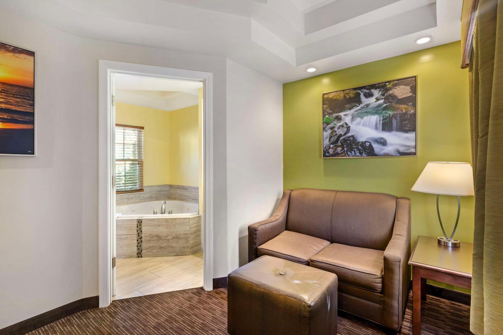 Best Western Plus Cold Spring Plymouth Exterior foto