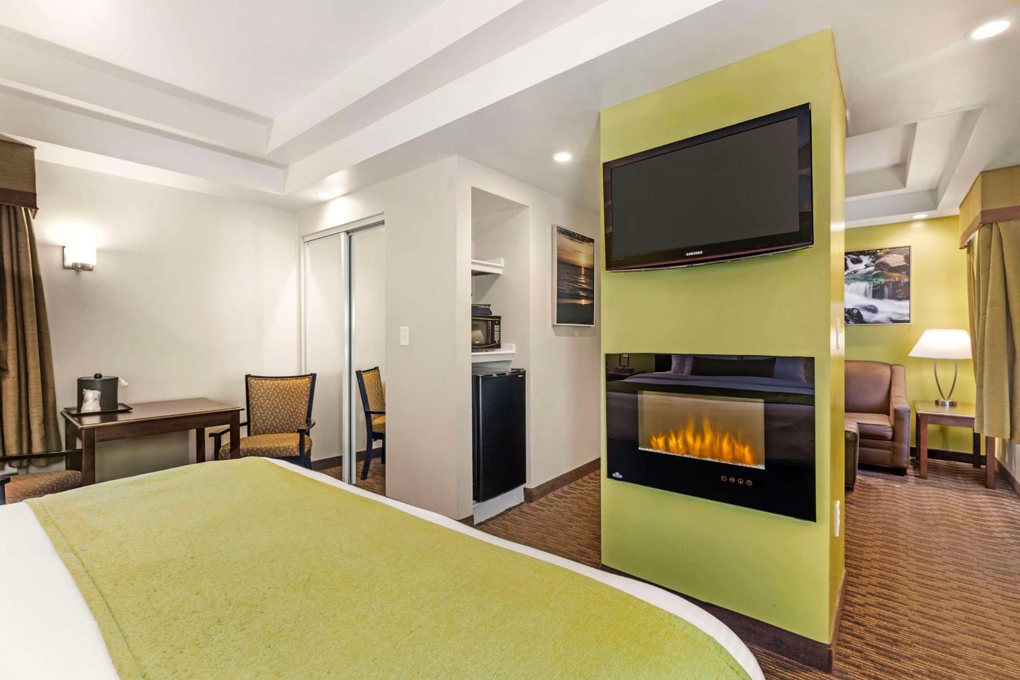 Best Western Plus Cold Spring Plymouth Exterior foto